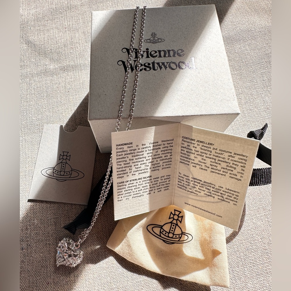 Sold!Authentic NWOT Vivienne Westwood Hypolita Orb Hearts Crystals Earrings